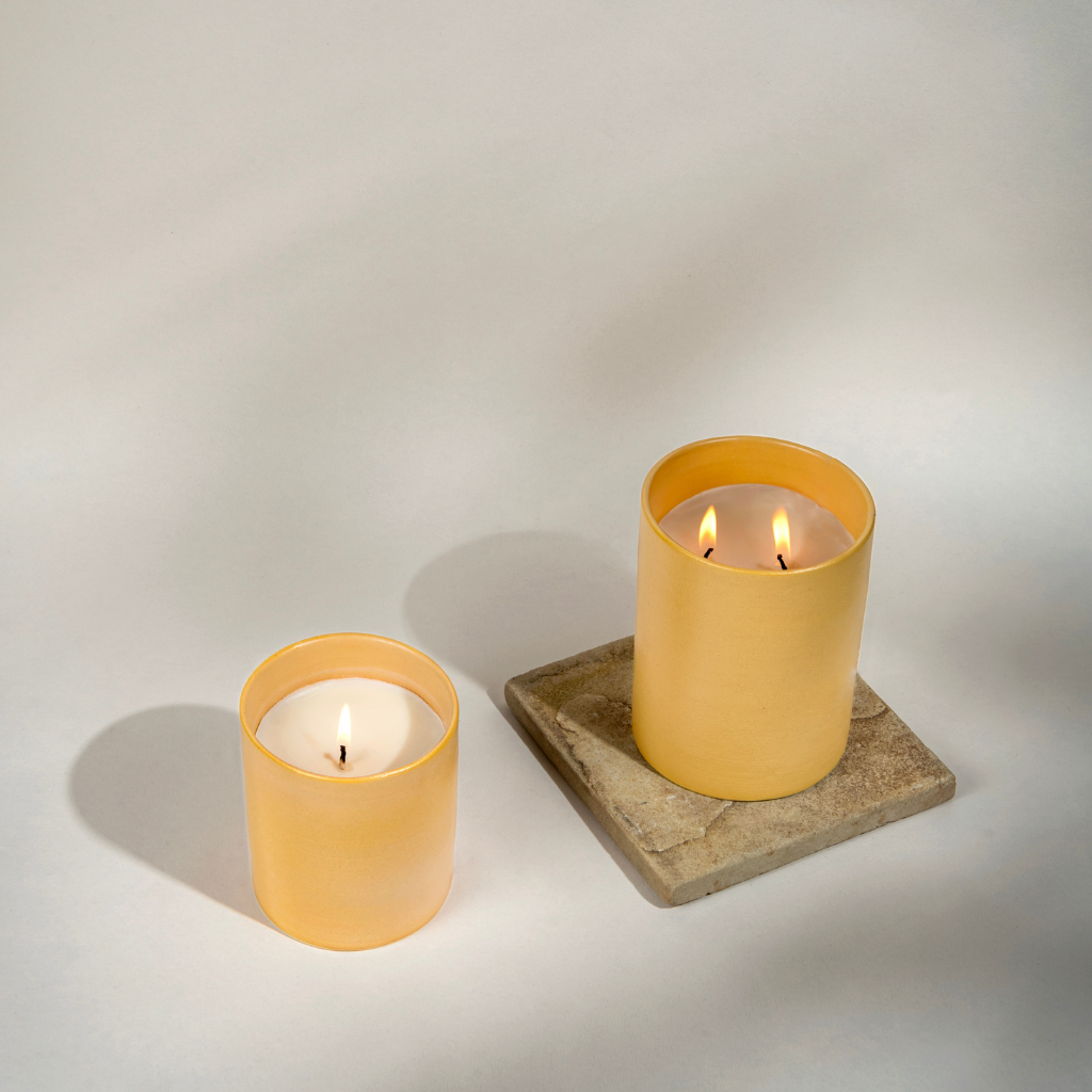 Single-wick and double-wick candle bundle