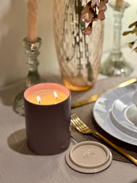 Elegant Velours candle perfect for dinner parties and gifting